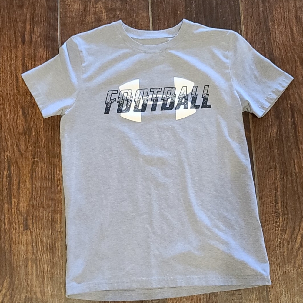 Boys medium short sleeve t-shirt